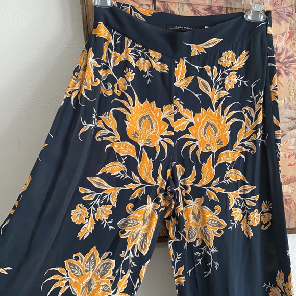 ZARA WOMAN HIGH WAIST NAVY FLORAL WIDE LEG TROUSERS PANTS 6 - Picture 5 of 14